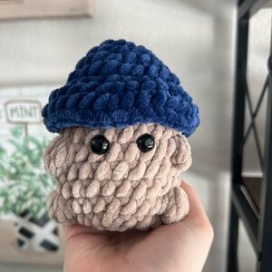 Handmade 💙 blue mushroom boi plush